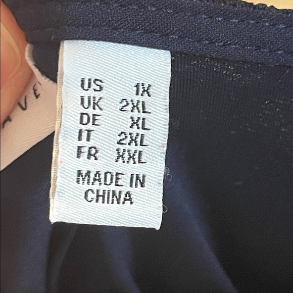 Susan Graver Women’s Plus Size 1X Navy Lace Lined Long Sleeve Blouse - Picture 5 of 8